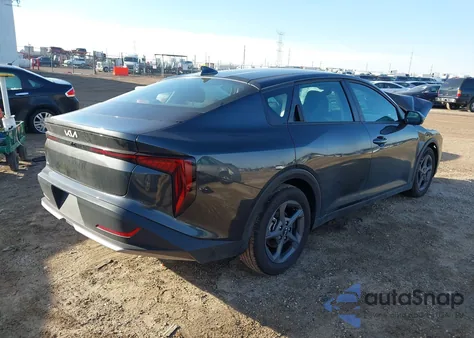 2025 Kia K4 Lxs из США, поврежденный, VIN 3KPFT4DE7SE143701